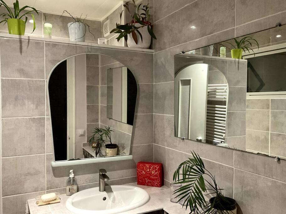 شقة Le Passage Du Faubourg, Agreable T3 En Duplex De 120M2 Saint-Léonard-de-Noblat المظهر الخارجي الصورة