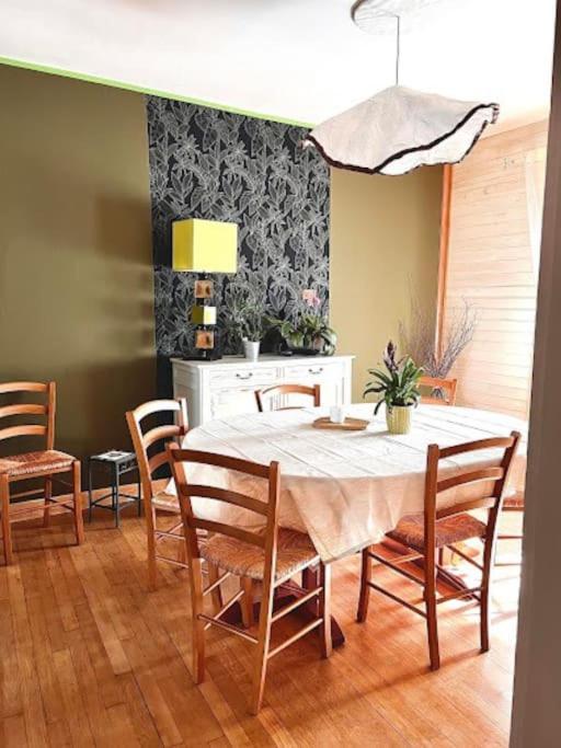 شقة Le Passage Du Faubourg, Agreable T3 En Duplex De 120M2 Saint-Léonard-de-Noblat المظهر الخارجي الصورة